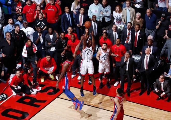 上海队险胜深圳队,恩比德扛起全队 上海队险胜深圳队,恩比德扛起全队