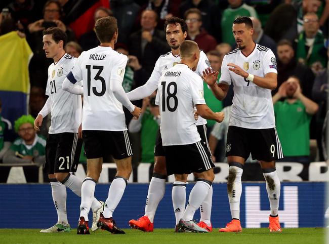 尤文碾压里昂,穆勒送出助攻 尤文碾压里昂,穆勒送出助攻